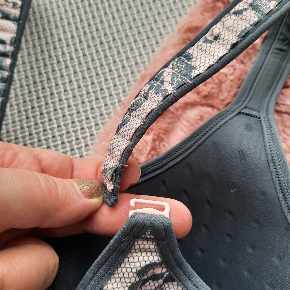 Cacique Lane Bryant Sport High Impact Underwire Sports Bra 32C NEW Pink - Picture 6 of 12